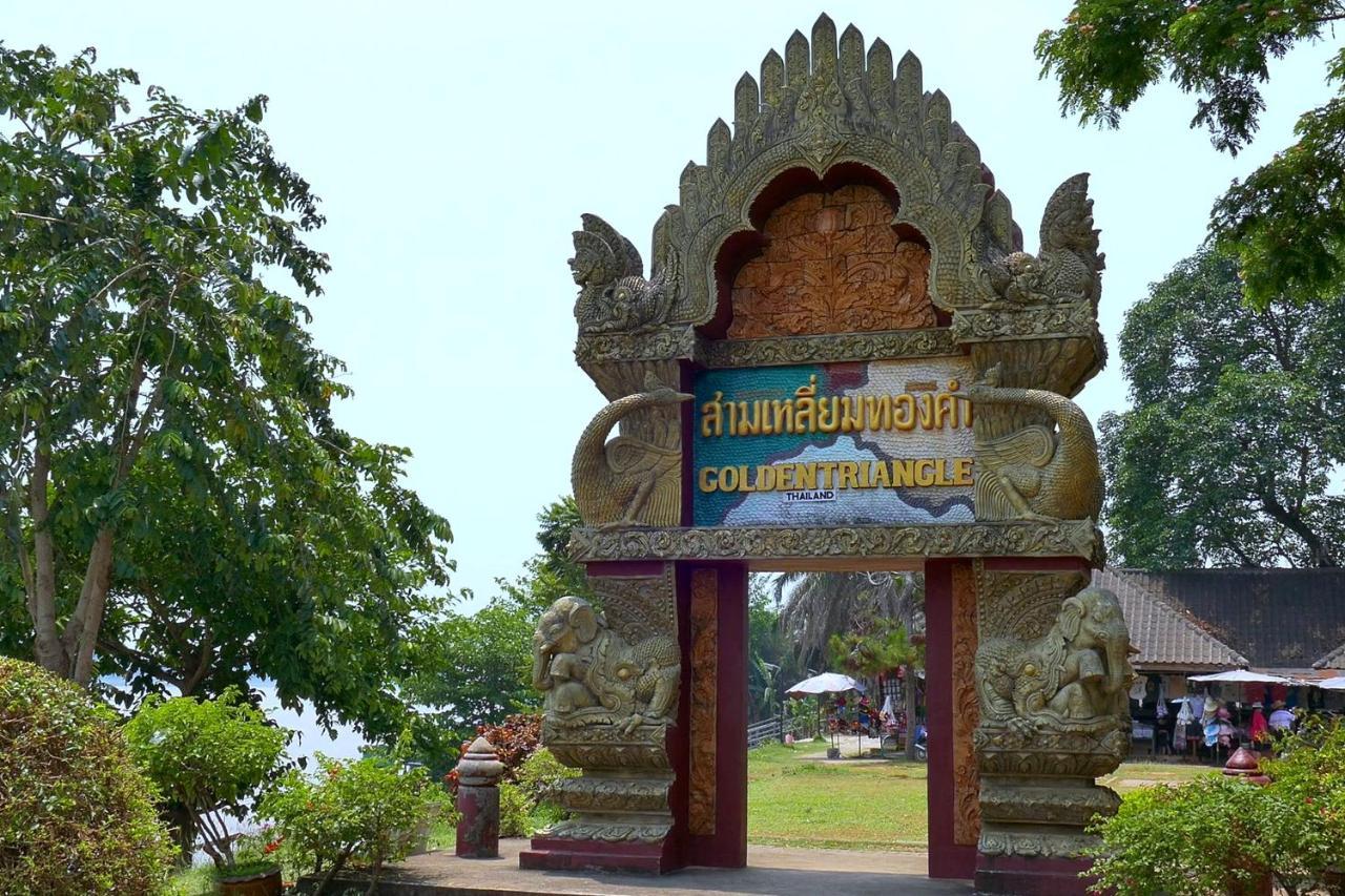 OYO 359 Golden Nakara Place Chiang Saen Bagian luar foto
