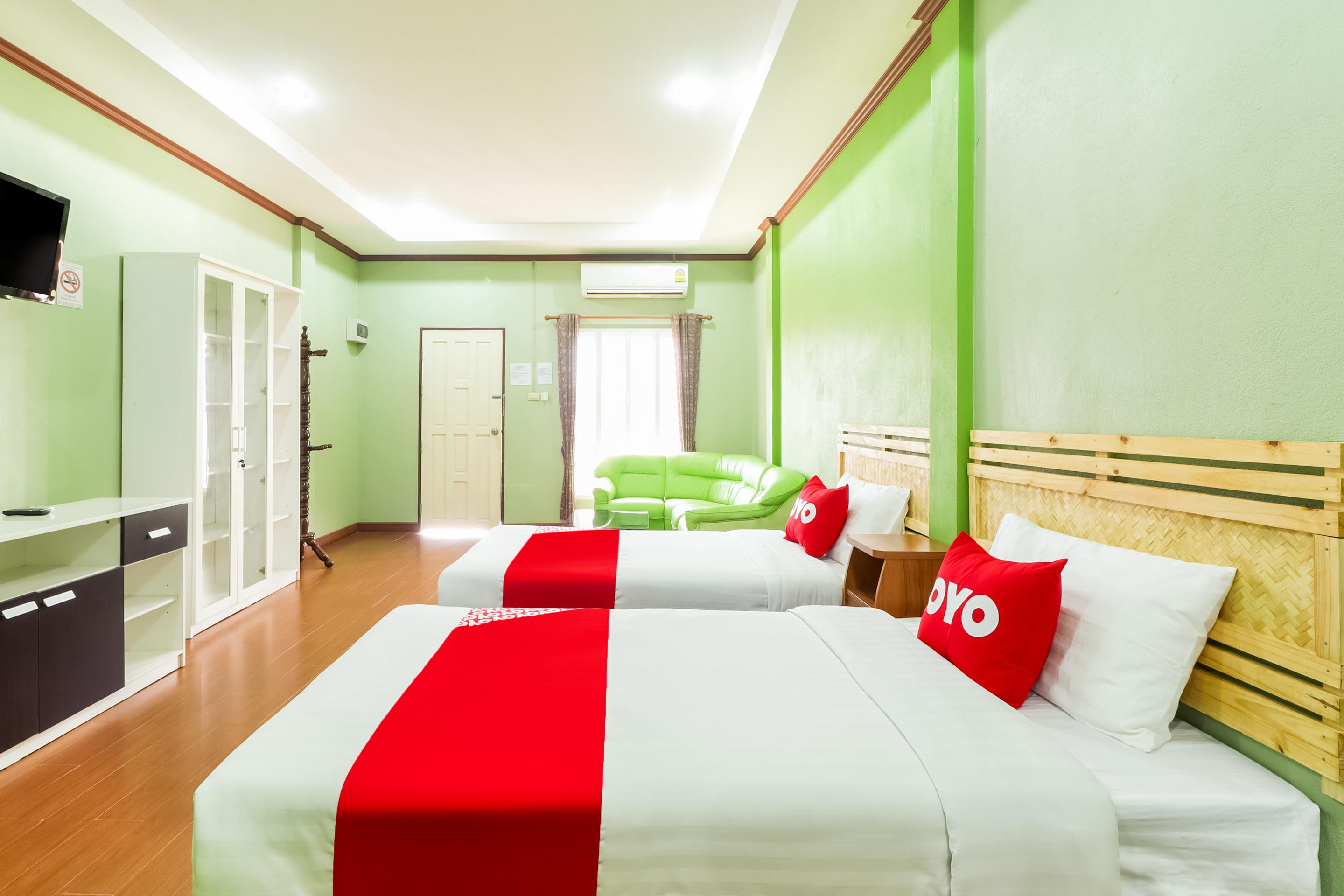 OYO 359 Golden Nakara Place Chiang Saen Bagian luar foto