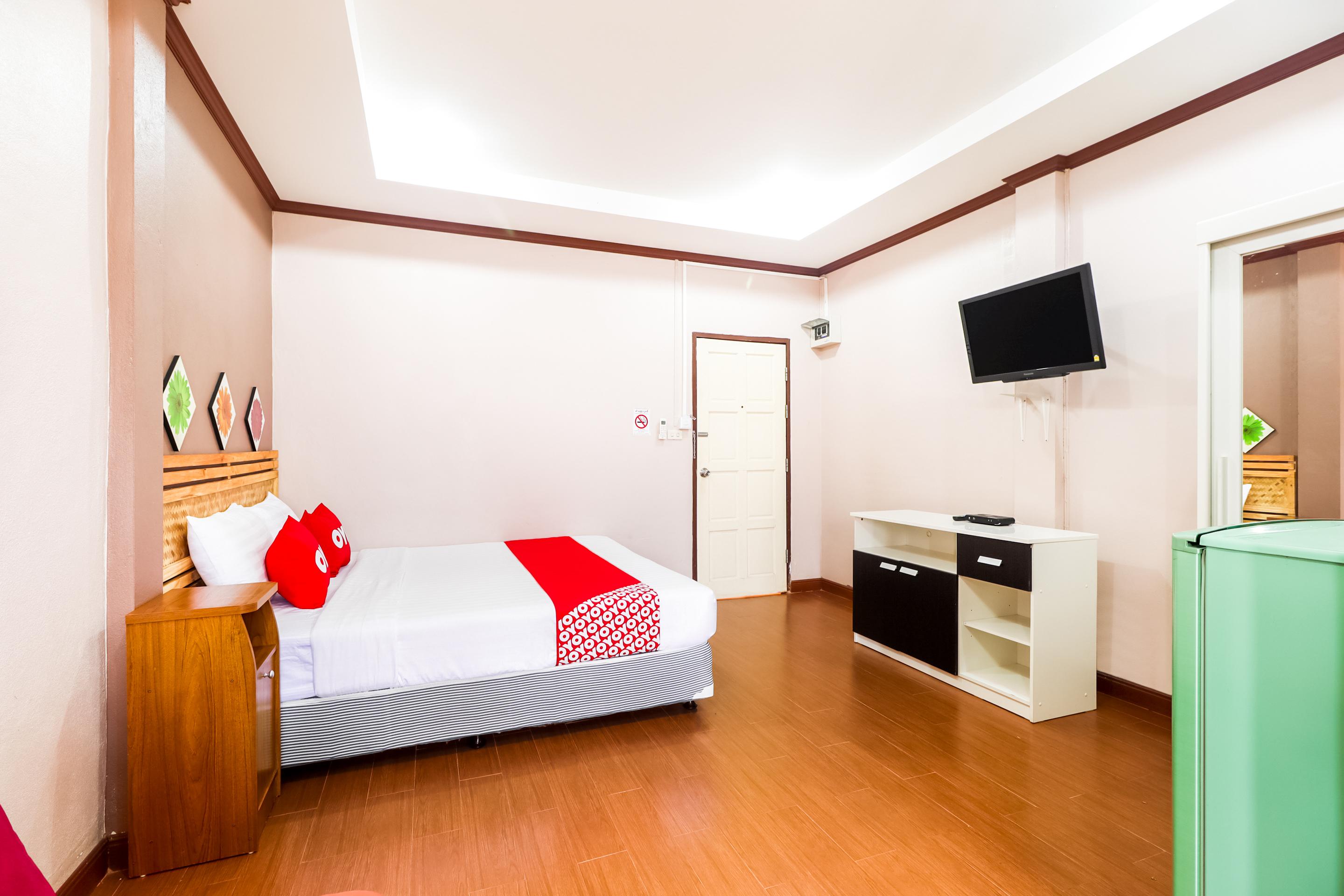 OYO 359 Golden Nakara Place Chiang Saen Bagian luar foto