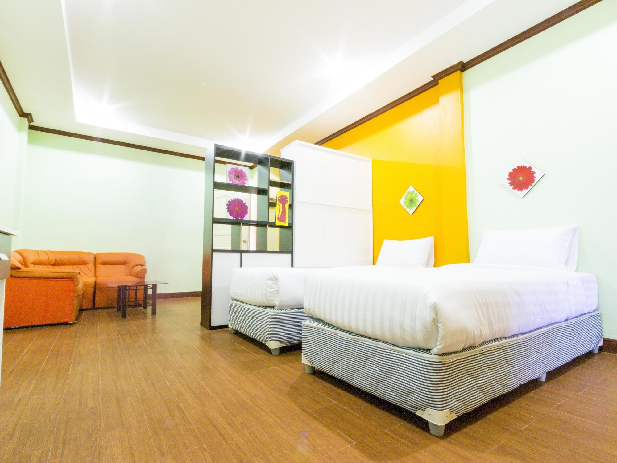 OYO 359 Golden Nakara Place Chiang Saen Bagian luar foto